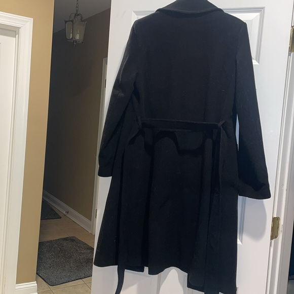Coat - Picture 5 of 8